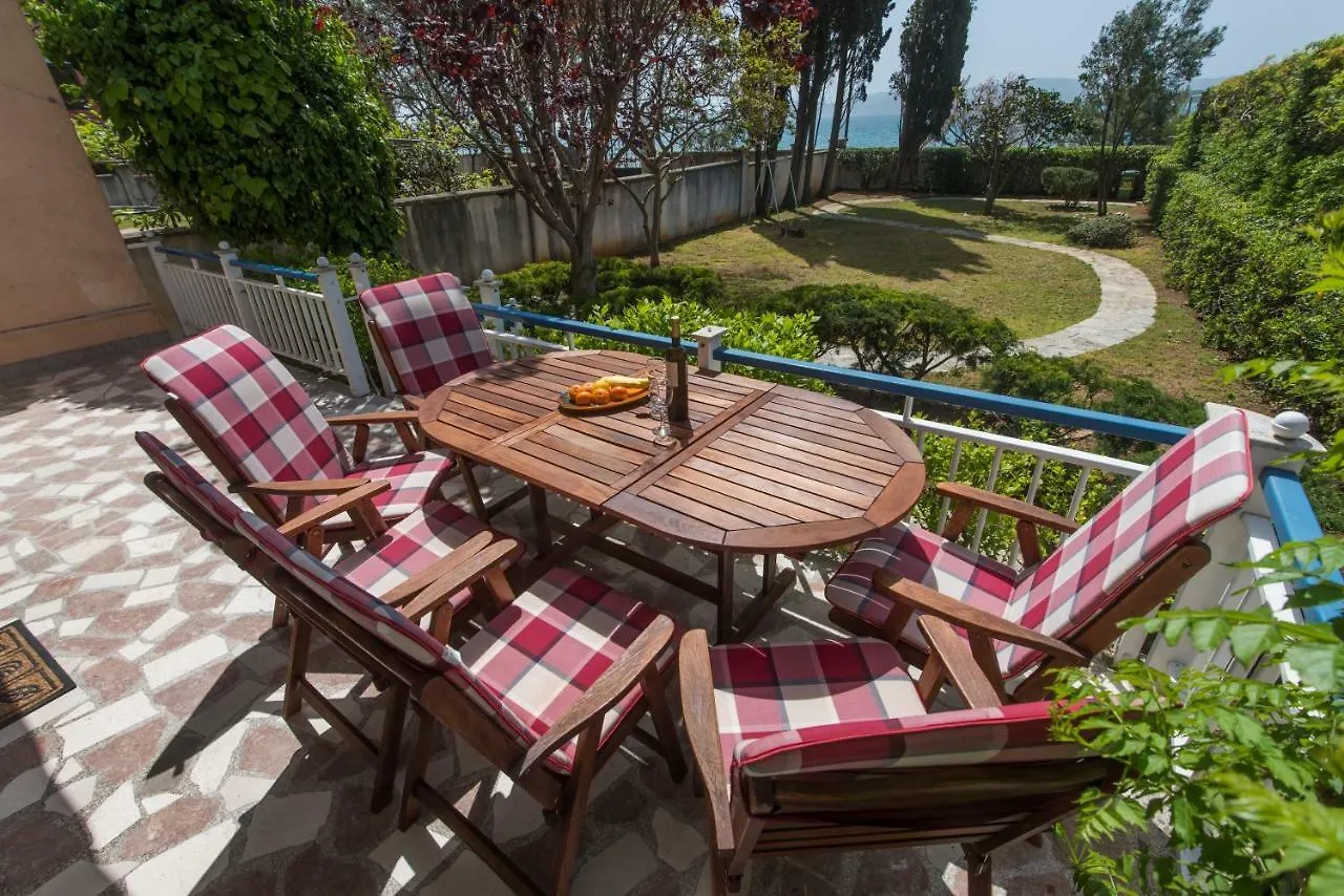Holiday Home Rb Santini Turanj