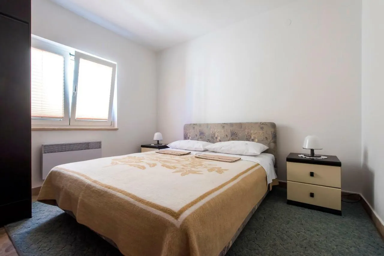 Holiday Home Rb Santini Turanj 0*,  Croatia