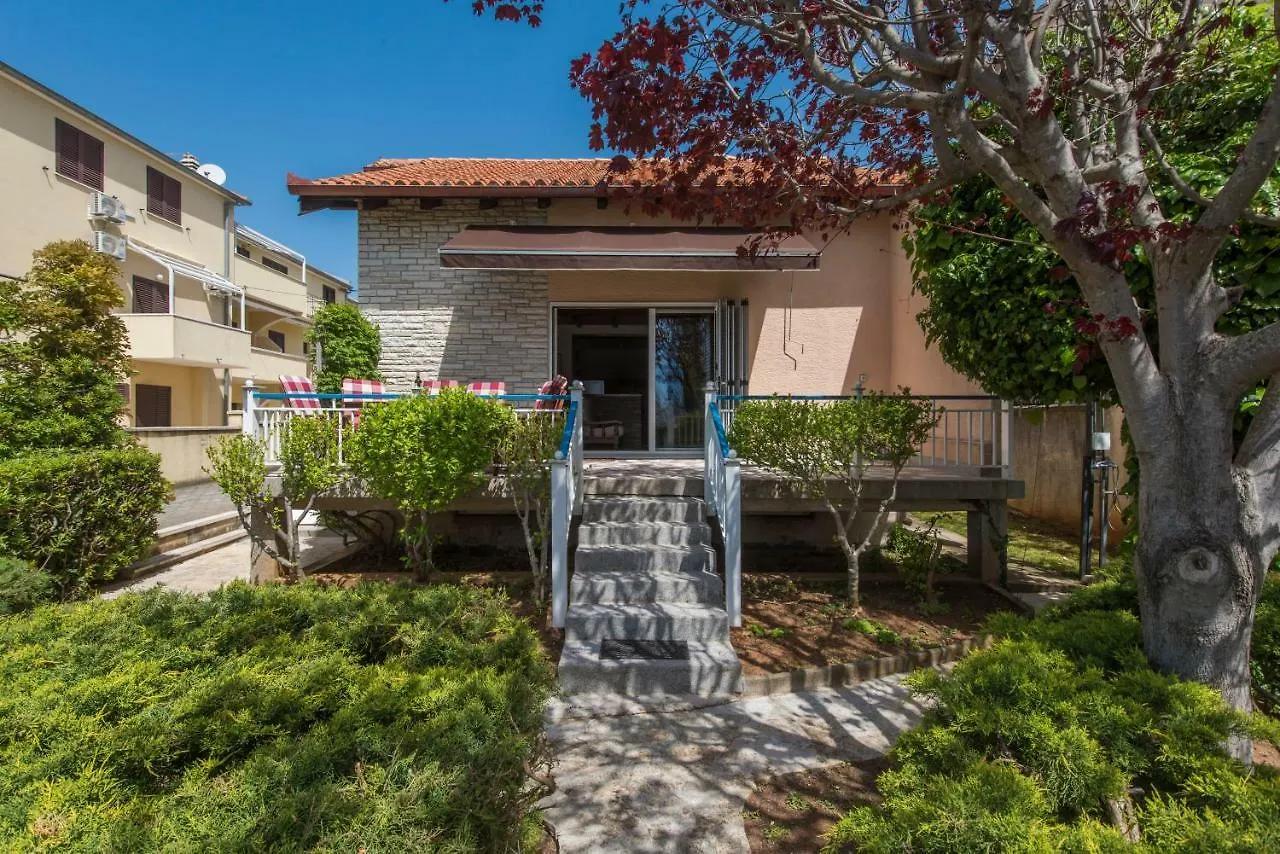 Holiday Home Rb Santini Turanj
